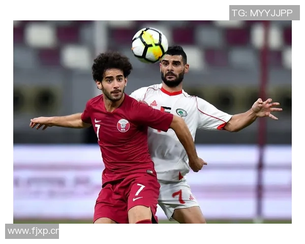 英格兰与卡塔尔足球队激战正酣谁将赢得这场精彩对决